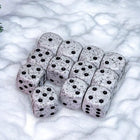 Set 12 Dadi 6 Facce 16mm Speckled Arctic Camo - L’emporio dell’avventuriero