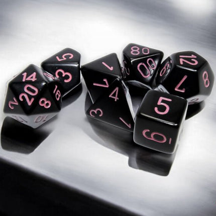 Set 7 Dadi Chessex Poliedrici Opachi – Black/Pink - L’emporio dell’avventuriero