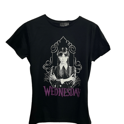 T - Shirt Netflix's Wednesday Donna - L’emporio dell’avventuriero