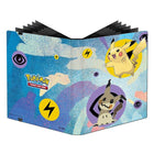 Ultra Pro - Pokemon - Album 9 Tasche con Elastico - Pikachu & Mimikyu - L’emporio dell’avventuriero