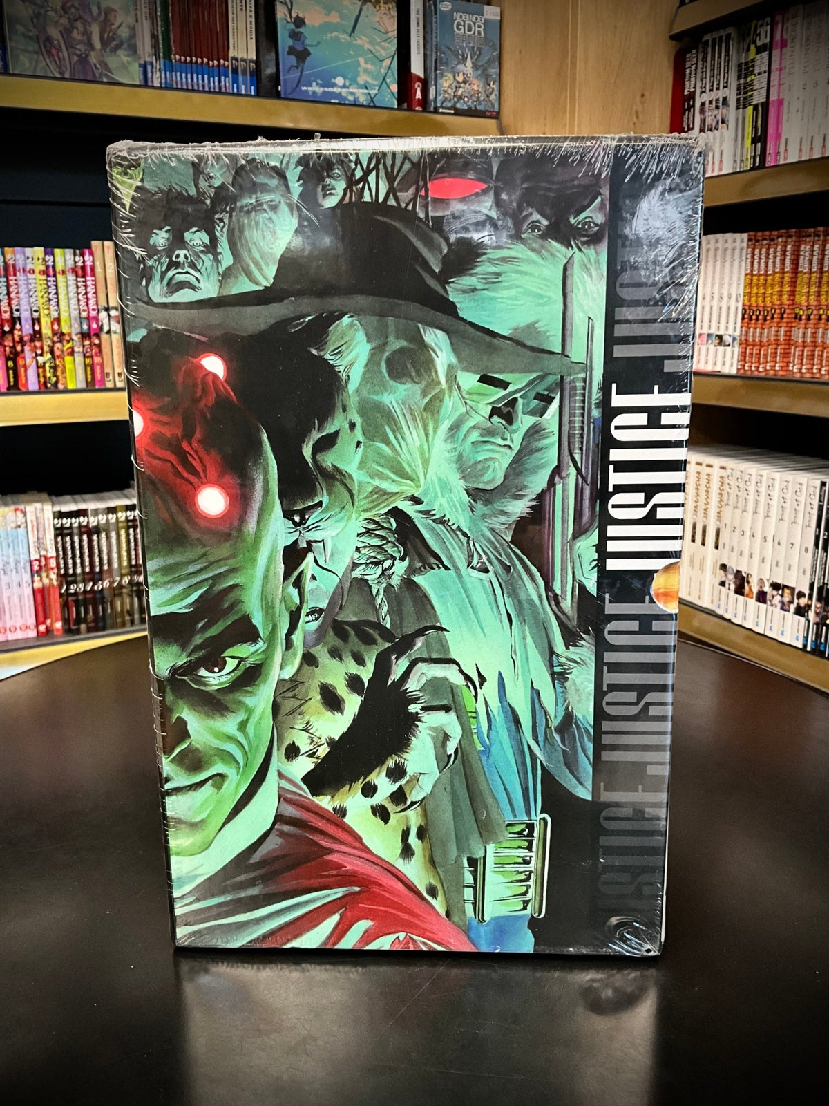 DC Absolute - Justice - L’emporio dell’avventuriero
