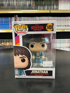 Stranger Things Jonathan con Mazza da Golf - Pop Funko 1459 - L’emporio dell’avventuriero